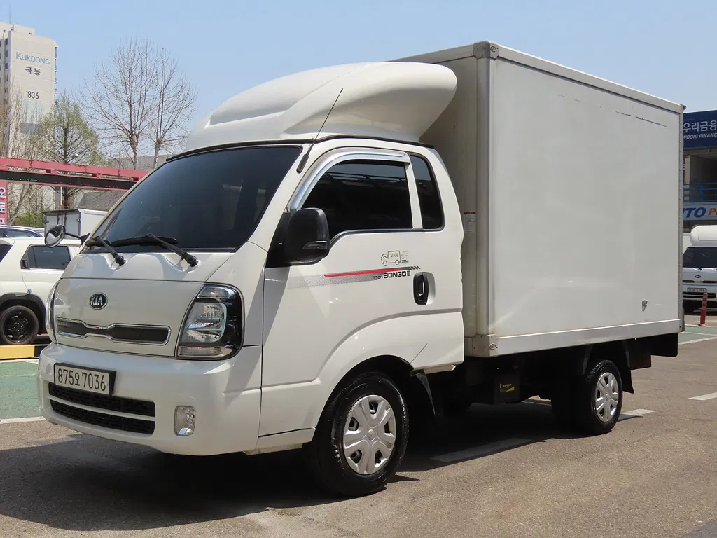Bongo 3 Truck