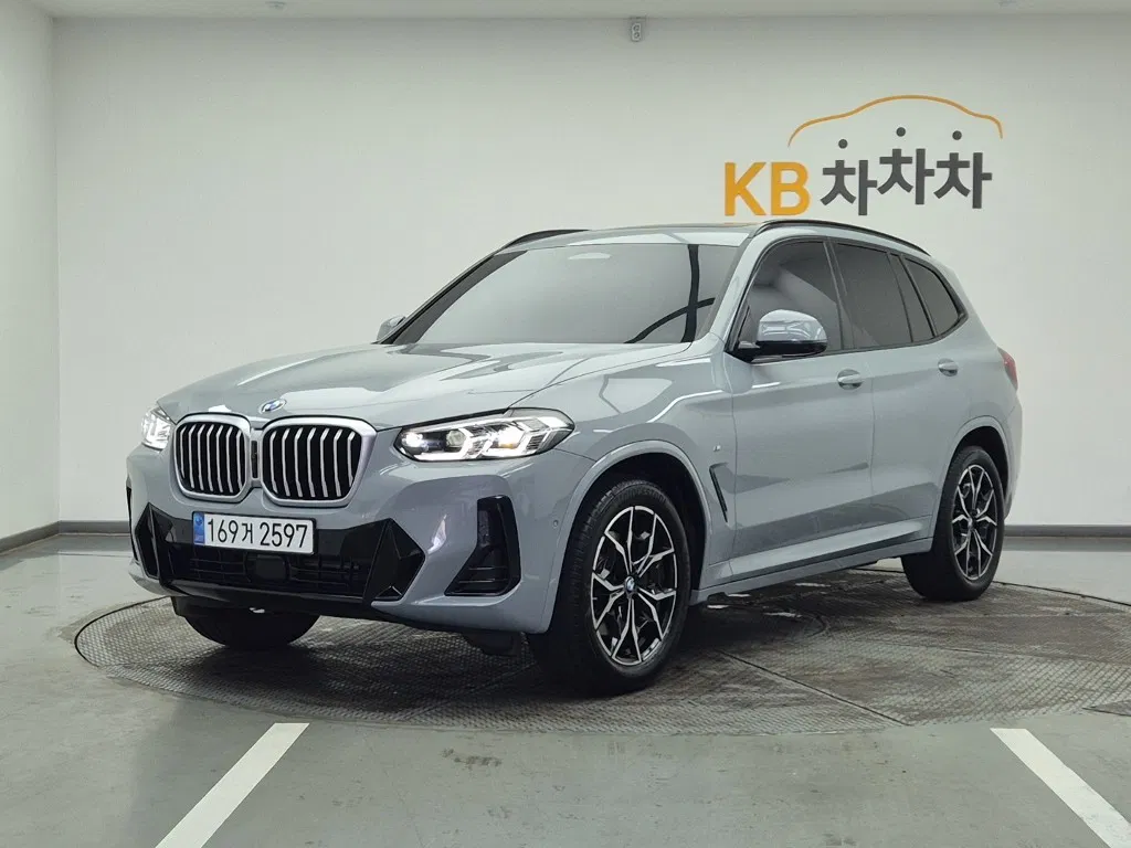 X3  (G01)